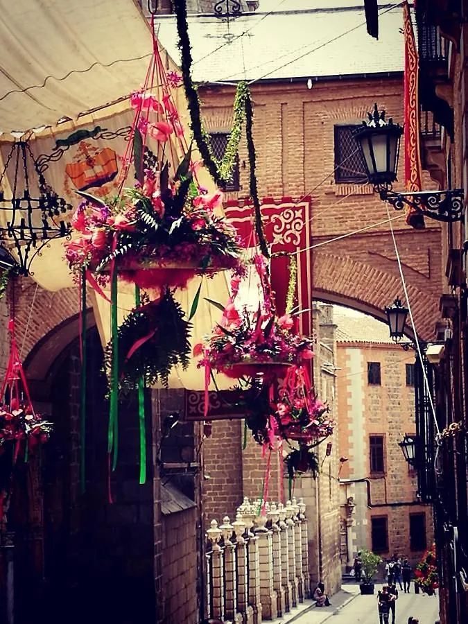 Casa Armas A, En Zocodover, Casco Historico توليدو شقة